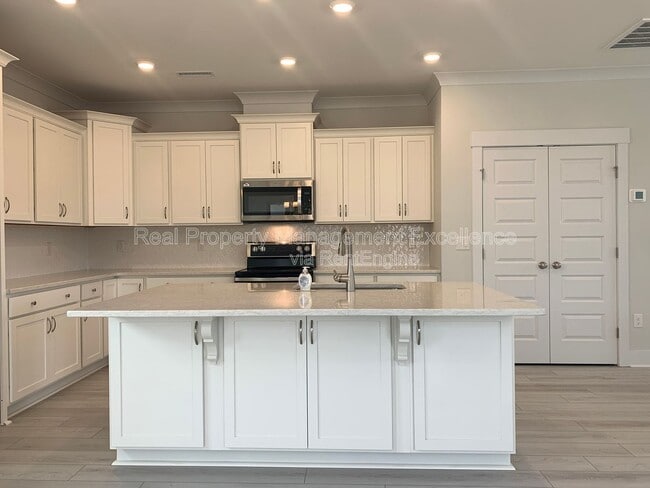 Photo - 150 Steppe Wy