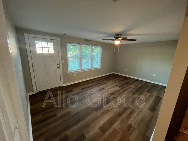 Photo - 35541 Parker Rd