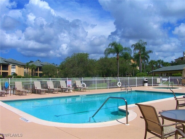 Building Photo - 210 Vintage Cir Unit C401