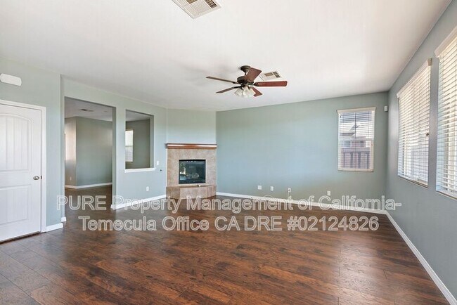 Photo - 40184 Emily Pl