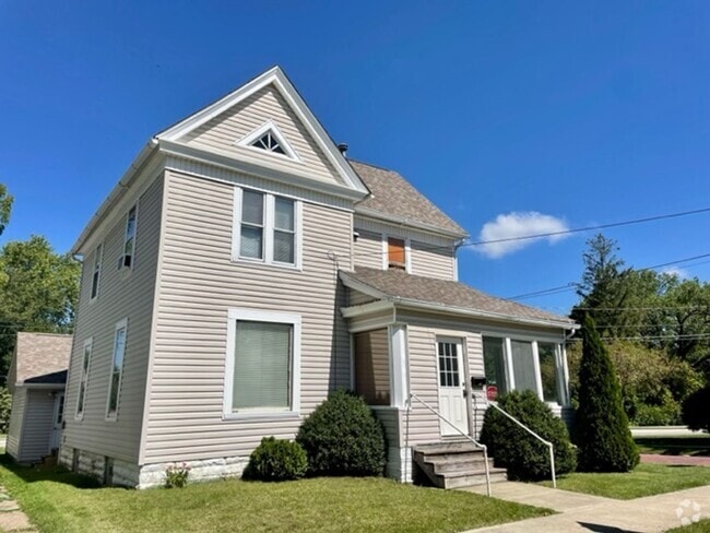 Building Photo - jak Unit 202 Rental
