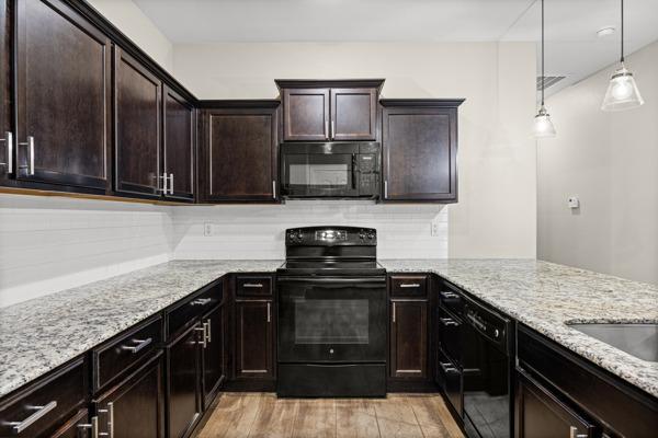 Photo - 100 Stockton Family Ct