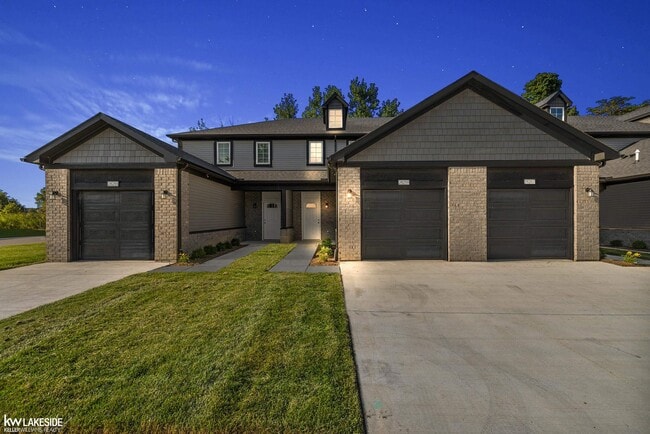 Building Photo - 28132 Delano Dr Rental