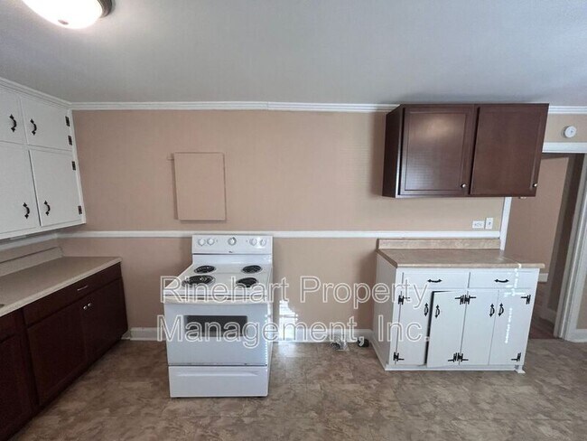 Photo - 1329 Eisenhower Rd