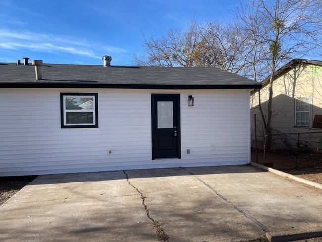 Photo - 1632 Best Blvd
