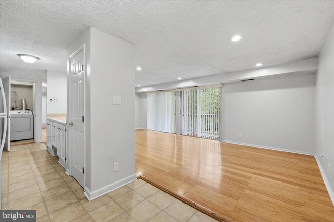Photo - 100 Kenwood Dr