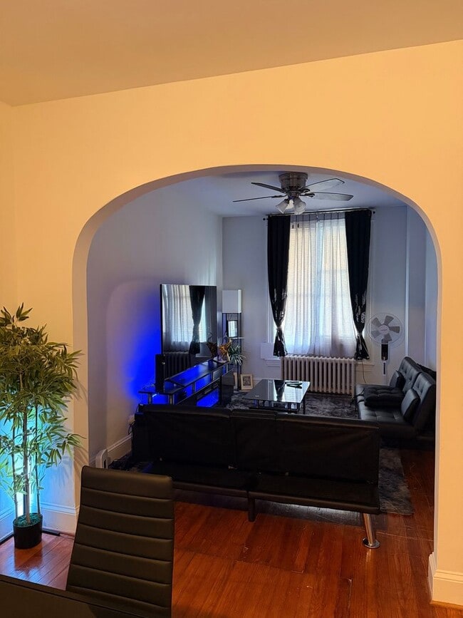 Building Photo - 2227 Penrose Ave