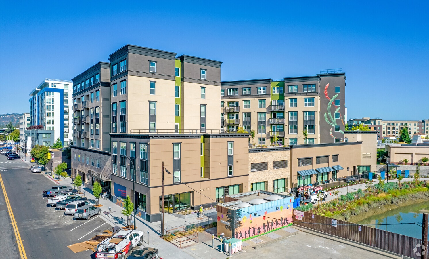 Arroyo Green Apartments - Arroyo Green Apartments