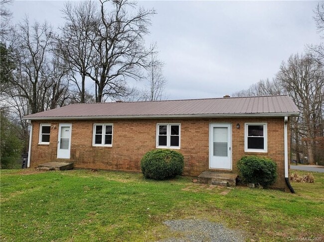 Photo - 1813 Younger Ave