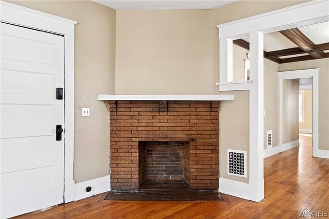 Photo - 76 Vernon Pl