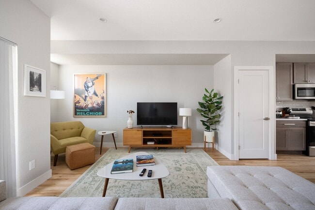 Photo - Fully Furnished 3 Bedroom 3 1/2 Bath in Wheat Ridge