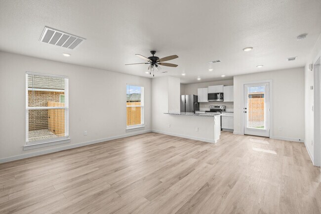 Photo - 509 E 23rd St