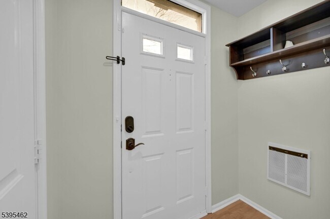 Photo - 11 Timothy Ct