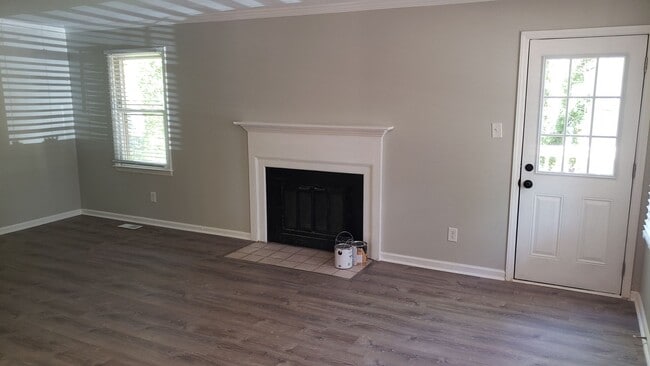 Photo - Updated 2br 1.5ba Condo Style home in grea...