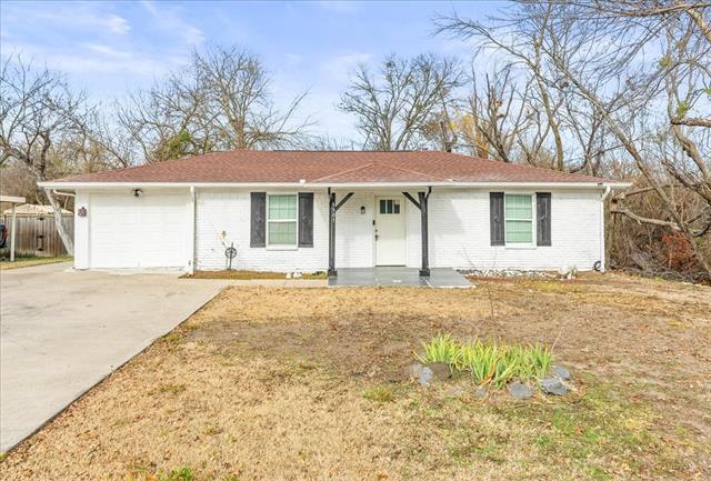 Photo - 5507 Alexander St