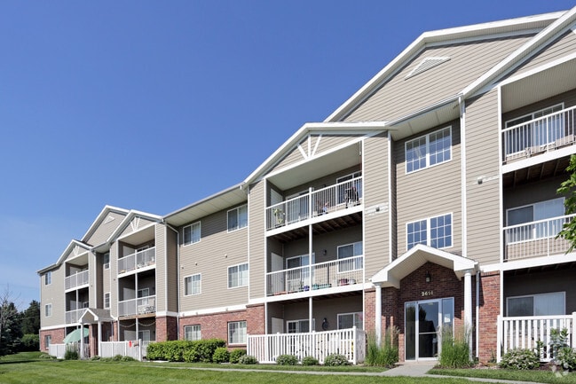 Mystic Pines Apartments For Rent in Lincoln, NE | ForRent.com