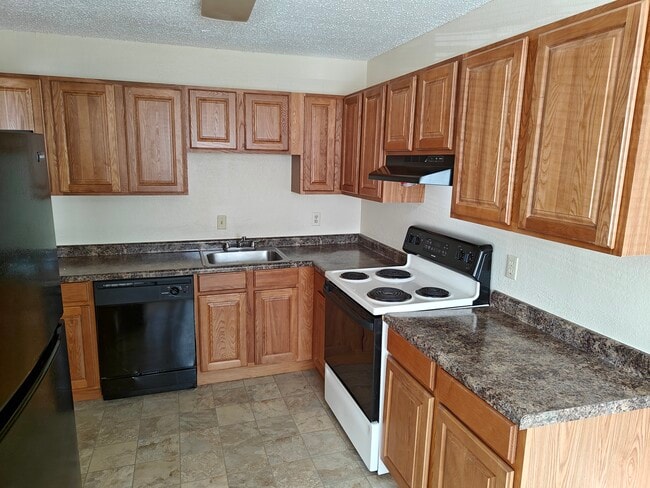 Pine Run Place Apartments and Townhomes