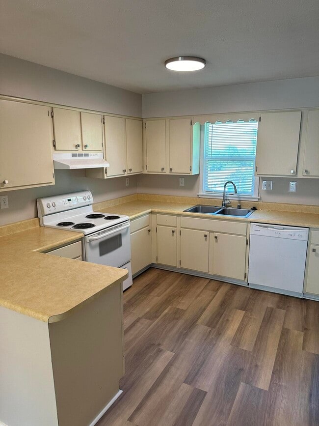 Photo - 788 Ridgeview Dr