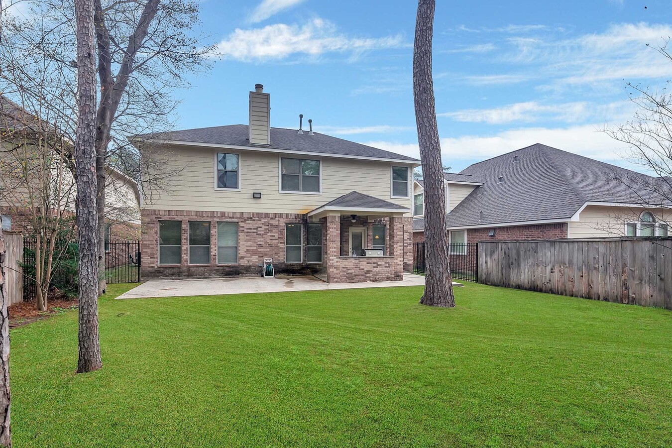 Photo - 10 W Lasting Spring Cir