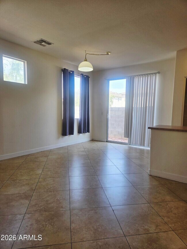 Photo - 1442 E Mobile Ln