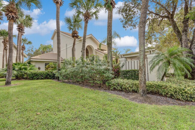 Photo - 16000 W Bay Dr Unit 256