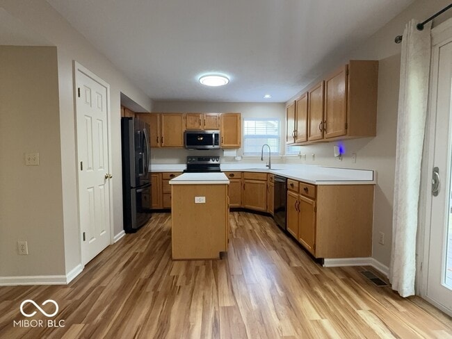 Photo - 10765 Belmont Cir