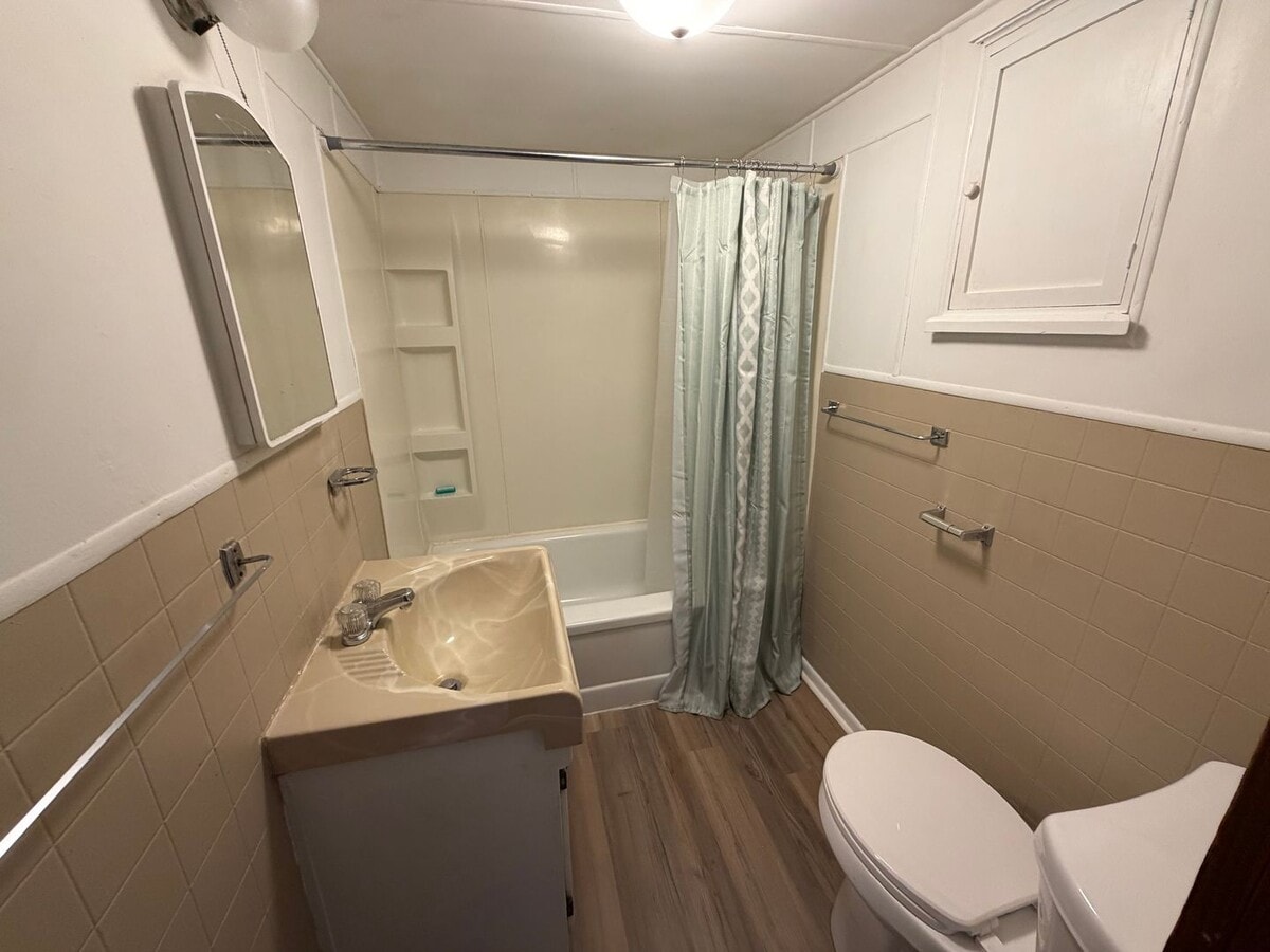 Photo - Downtown Cozy Apartment! Unit 3