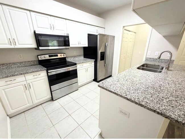 Photo - 1001 Eagle Pond Dr
