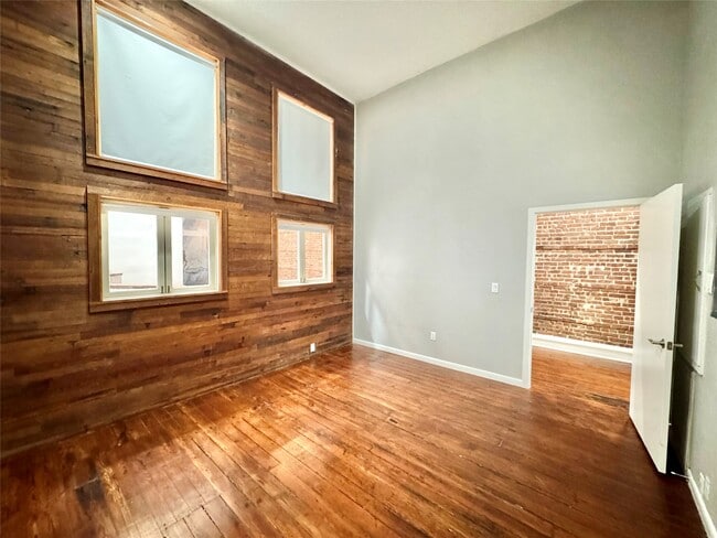 Photo - 2309 The Strand Unit 2D