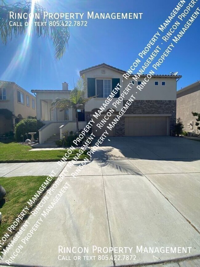 Photo - Elegant Long Term Large Home Rental - Load...