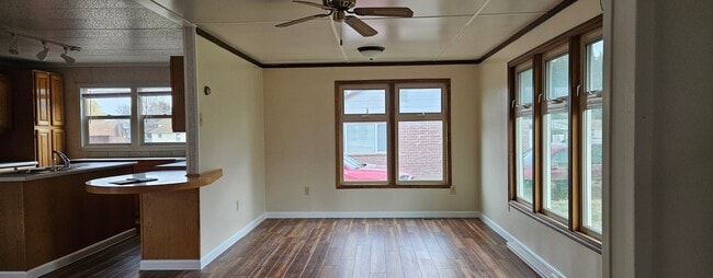 Photo - 30 3rd St