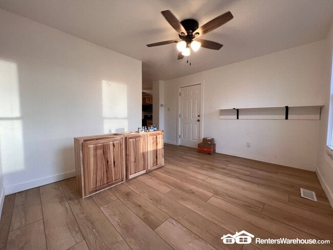 Photo - 905 SE 9th St