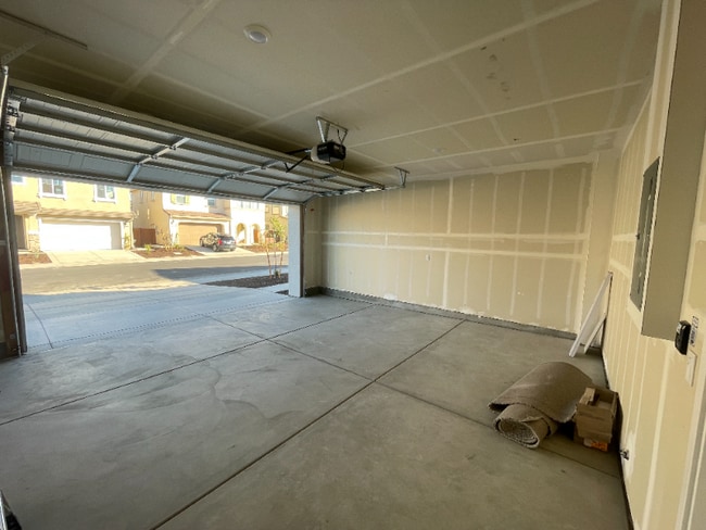 Building Photo - 4803 Lukella Dr