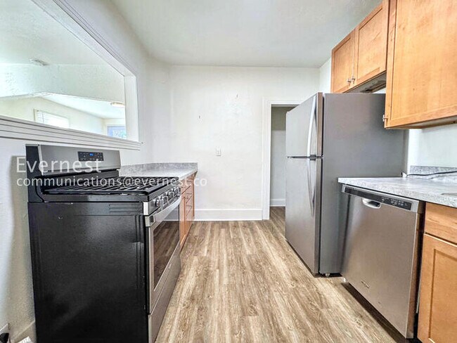 Photo - 4902 Meade St