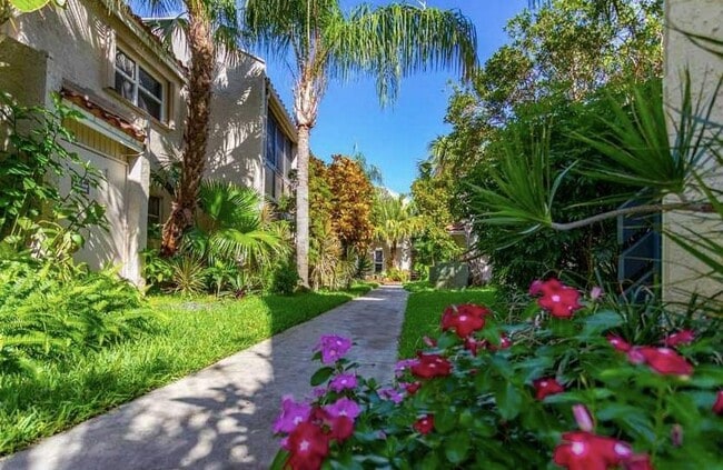 Photo - 5234 NE 6th Ave Unit B25