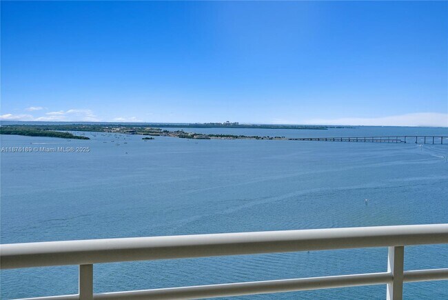 Building Photo - 808 Brickell Key Dr Unit 2506 Rental