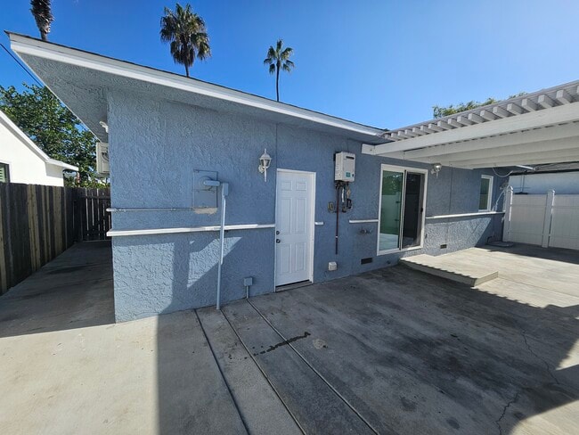 154 Adams Ave