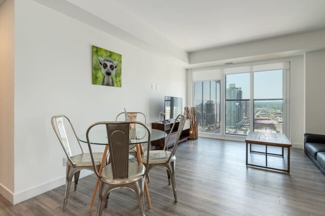 Photo - 620-610 10 Ave SW Unit ID1222985P