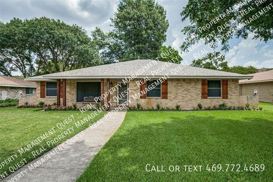 Photo - 3072 Kiest Ridge Dr