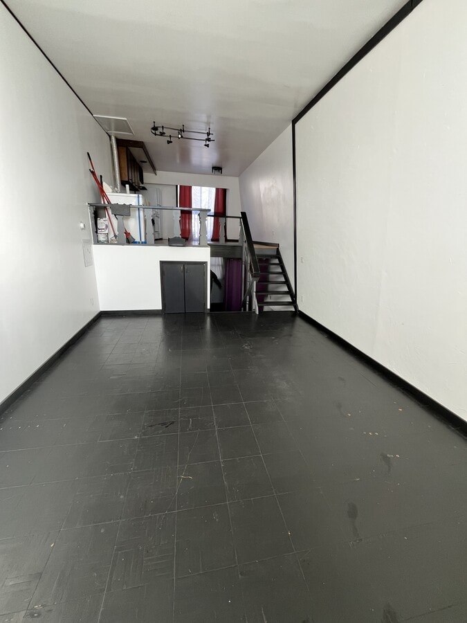 LR - 906 Superior St Unit 906 Superior st