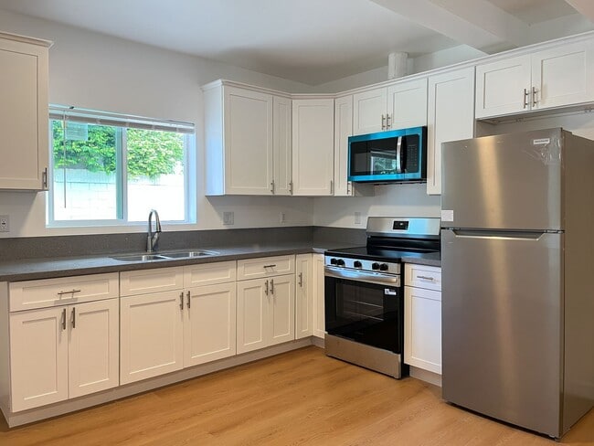 Photo - 905 Gaviota Ave, Long Beach, CA 90813