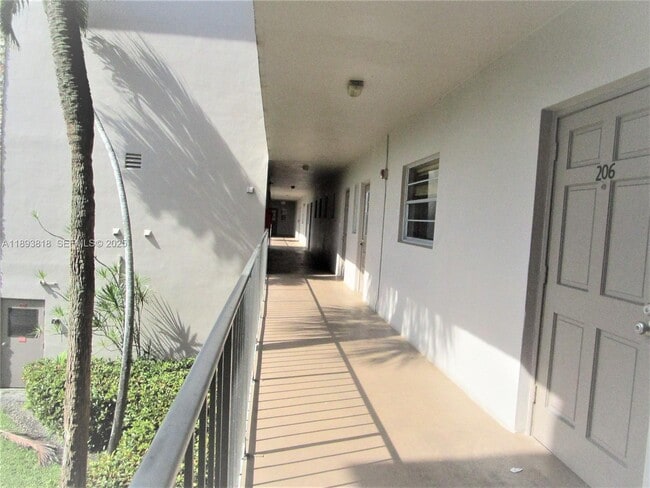 Photo - 8101 SW 24th Ct Unit 206