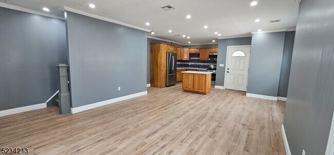 10 Brunswick Ave