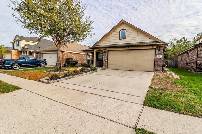 Photo - 1727 Kilmory Ct House
