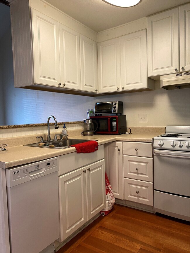 Photo - 1905 San Gabriel St Unit 205