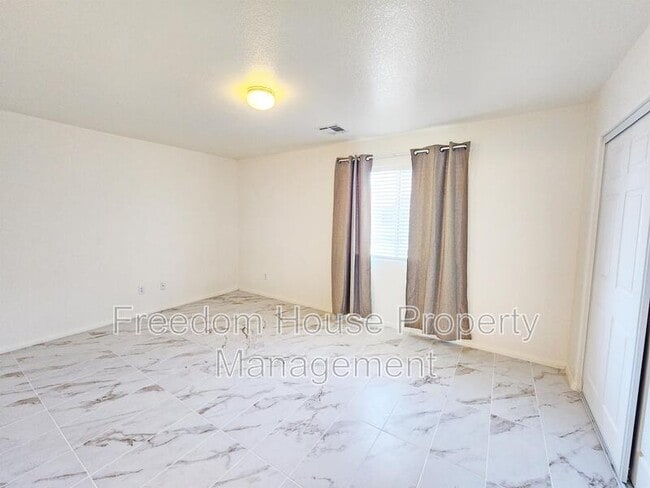 Photo - 600 San Lorenzo St Unidad #A