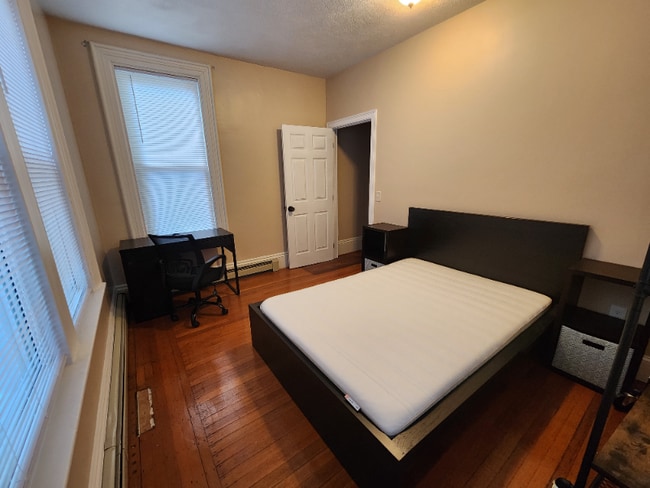 Photo - 66 Brook St Apartment Unit 1
