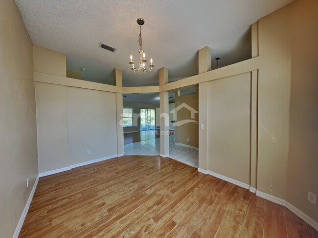 Photo - 6200 Erik Ct