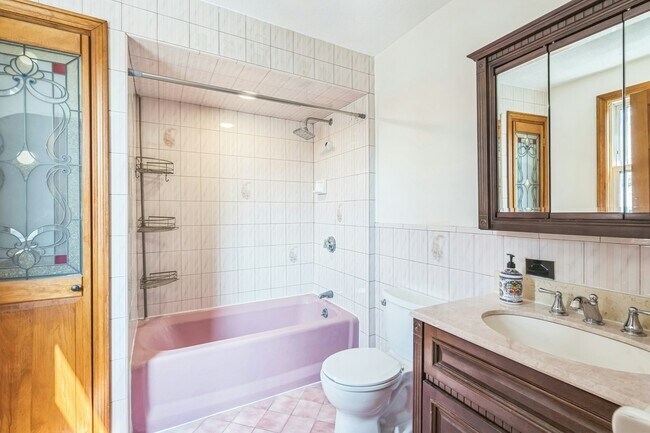 Photo - 65 School St Unidad 2