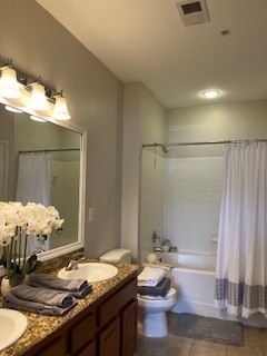 First Bathroom w/ Garden Tub